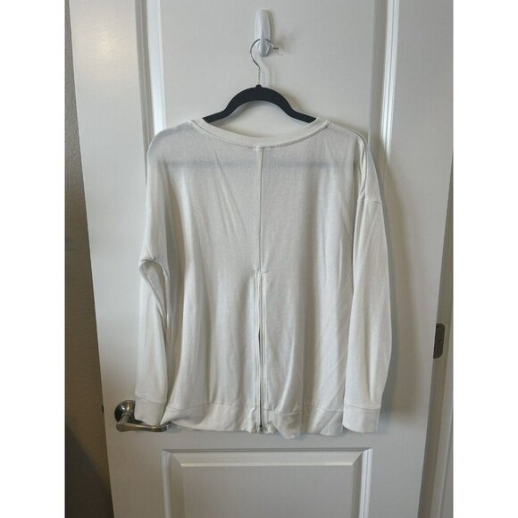 Bulk Lot of 4 womens S Long Sleeve Casual TShirts 3 stripe 1 solid white 1 NWT - Picture 11 of 14